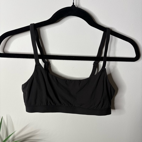 Quince Black Second Skin Scoop Neck Bralette Size Small Black Soft Stretch - Picture 2 of 4